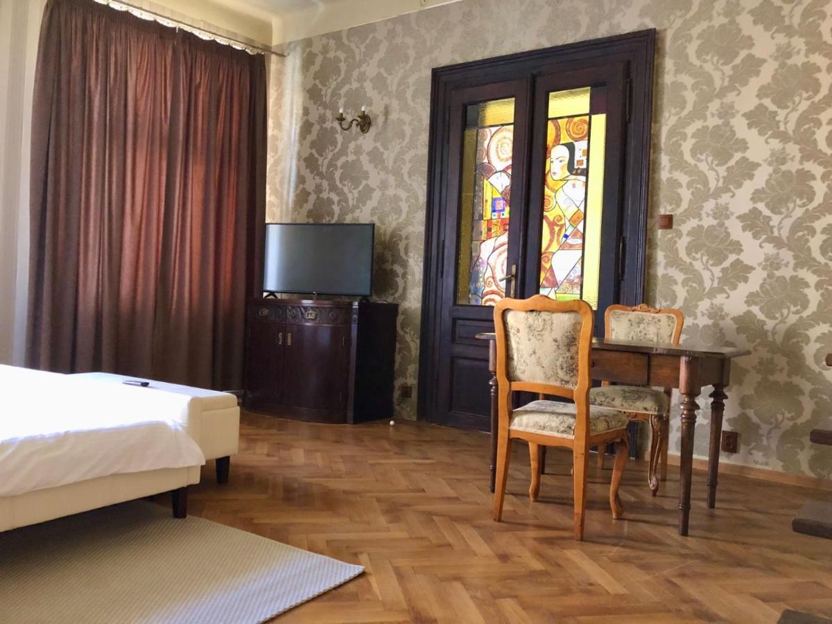 Aristocrat Vintage Apartment Μπρασόβ Εξωτερικό φωτογραφία