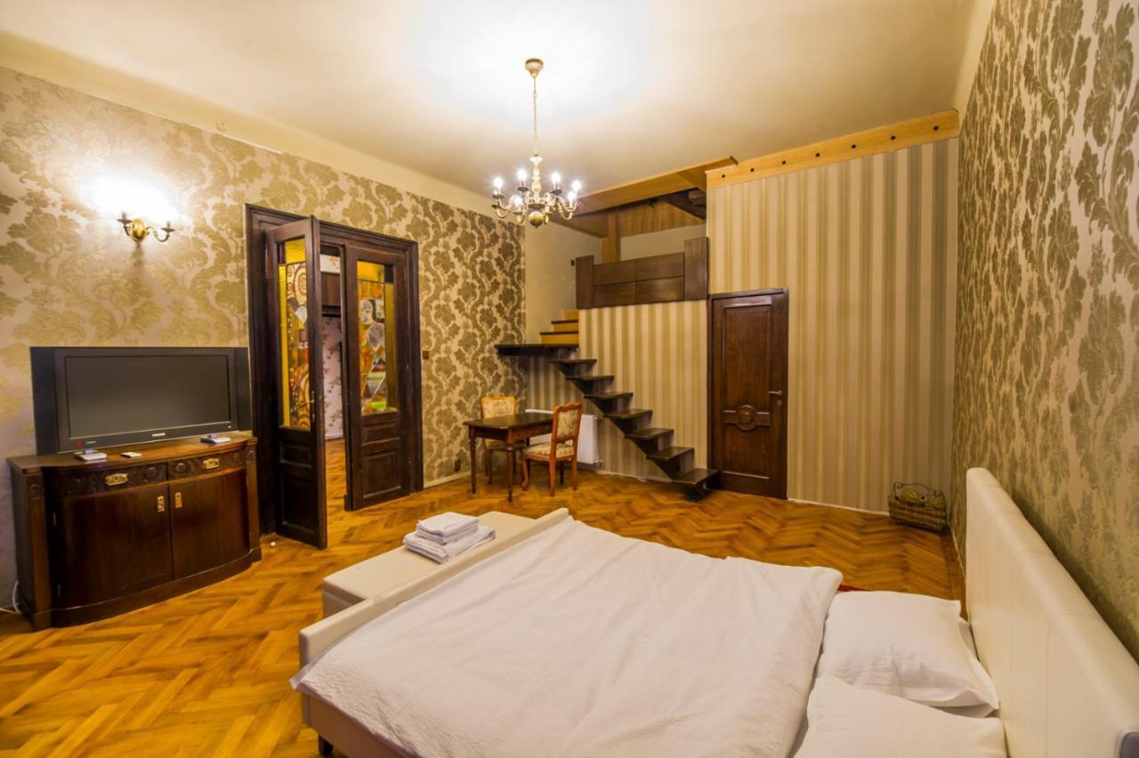 Aristocrat Vintage Apartment Μπρασόβ Εξωτερικό φωτογραφία