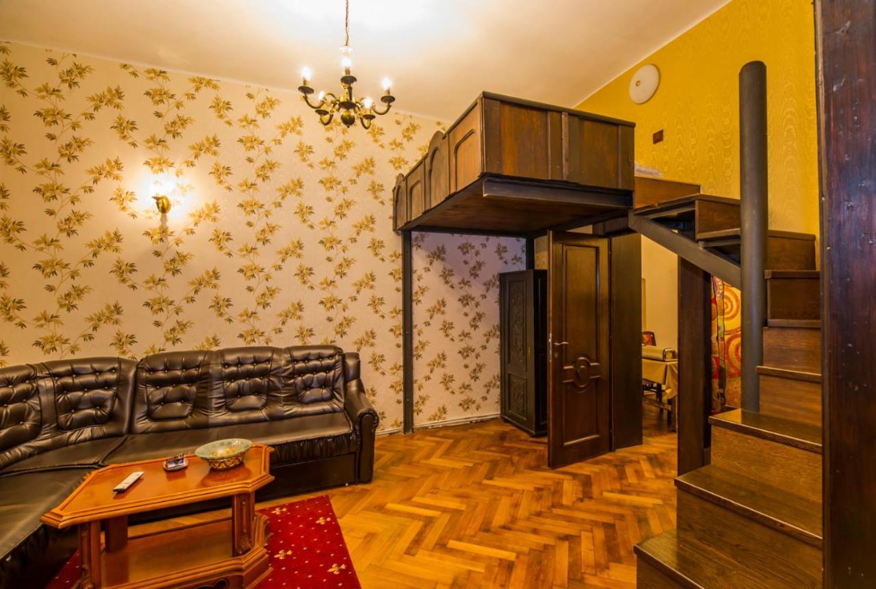 Aristocrat Vintage Apartment Μπρασόβ Εξωτερικό φωτογραφία