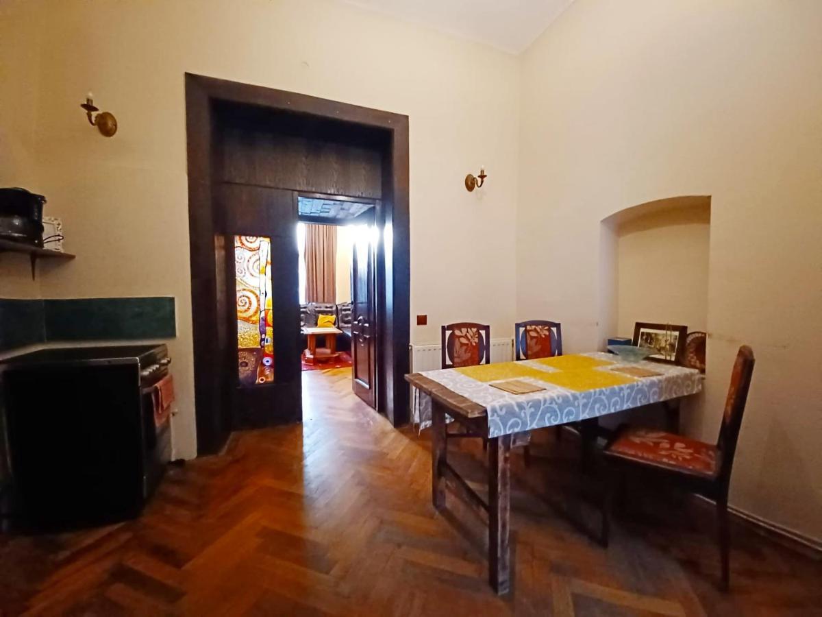 Aristocrat Vintage Apartment Μπρασόβ Εξωτερικό φωτογραφία